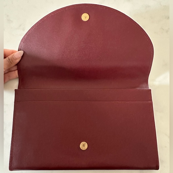 Cartier Les must de Cartier Collection Burgundy Leather Clutch; Great Condition! - Picture 4 of 15